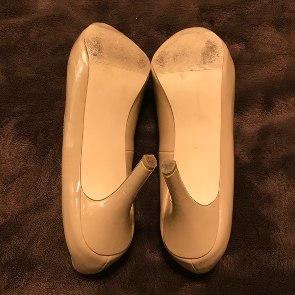 Cream Heels - Picture 5 of 6